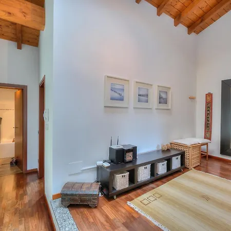 Vakantiehuis Miralago View&private Garden - Happy *