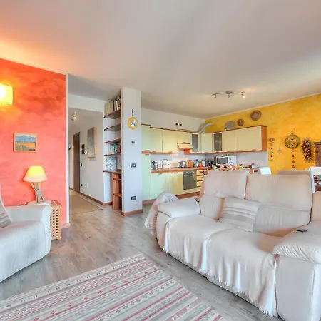 Miralago View & Private Garden - Happy Ferienhaus *