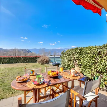 Ferienhaus Miralago View & Private Garden - Happy *