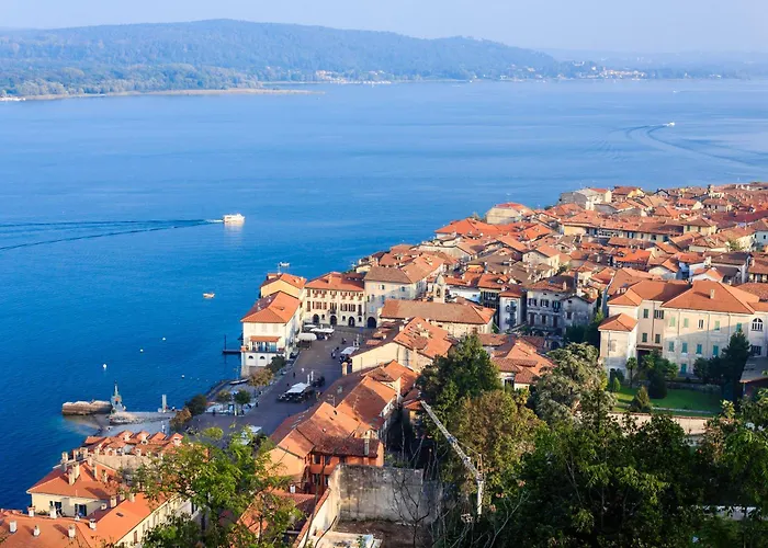 펜션 Miralago View & Private Garden - Happy *