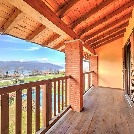 Miralago View Outside Whirlpool - Happy Holiday home Ispra