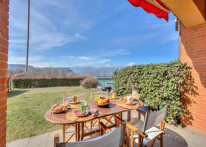 Miralago View & Private Garden - Happy Сasa de vacaciones Ispra